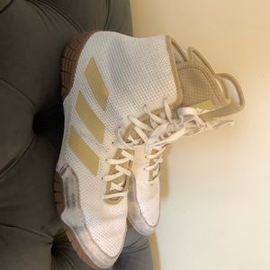 wrestling shoes size 10